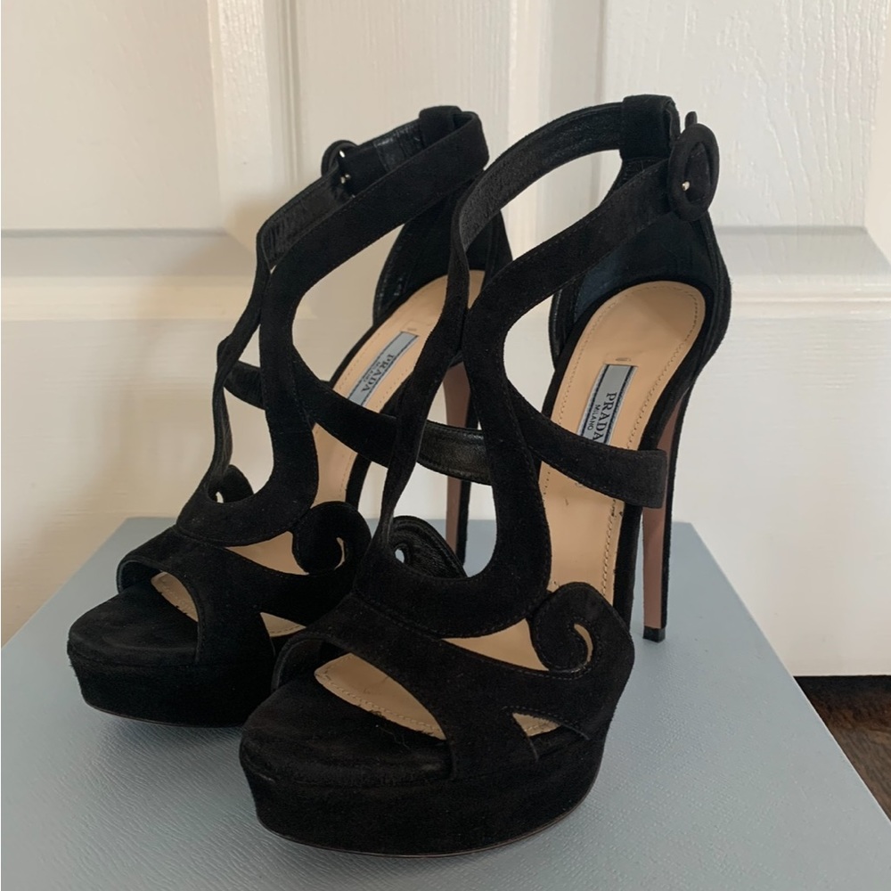Prada size 38.5
